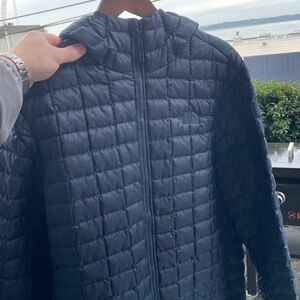 Men’s Northface THERMOBALL Hooded Jacket (XL)